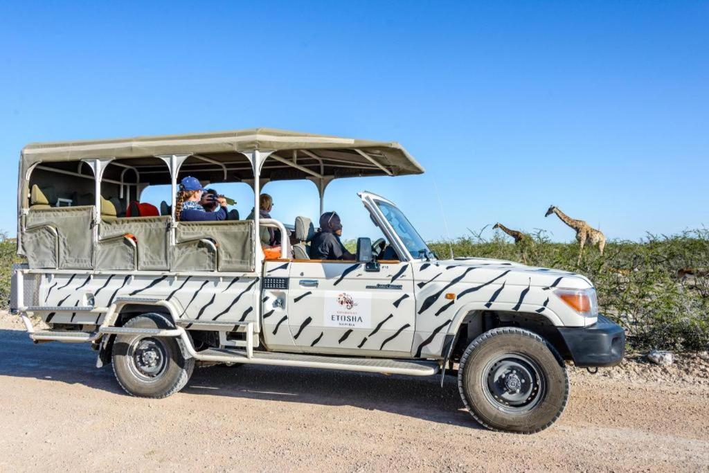 Etosha Safari Camp, Etosha National Park, Namibia Hotel Okaukuejo Kültér fotó